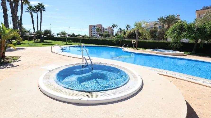87m² penthouse for sale, Pilar de la Horadada, Spain No. 586 № 3