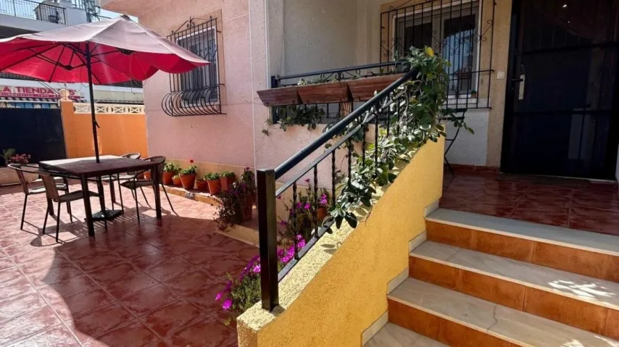 2 bedrooms bungalow for sale, Torrevieja, Spain No. 797 № 21