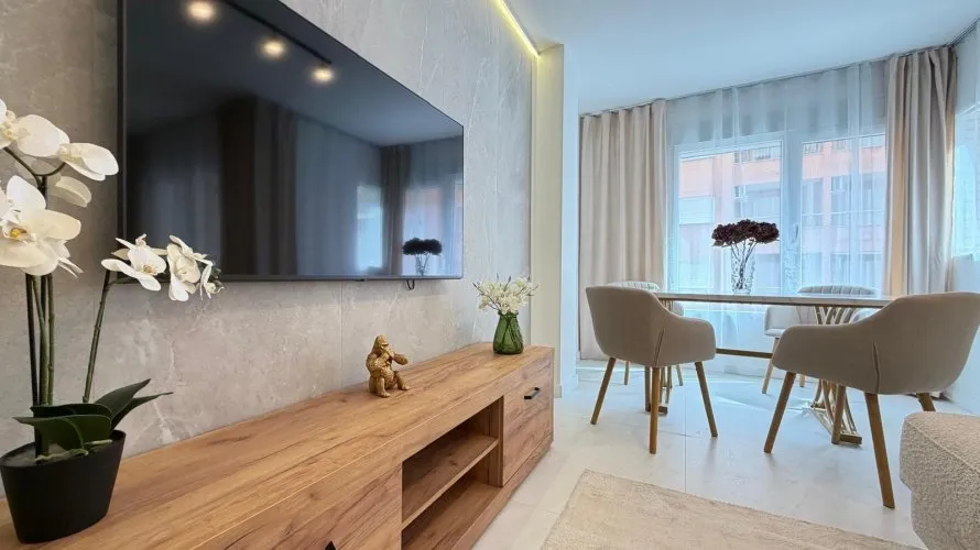 4 bedrooms apartment for sale, Torrevieja, Spain No. 742 № 7