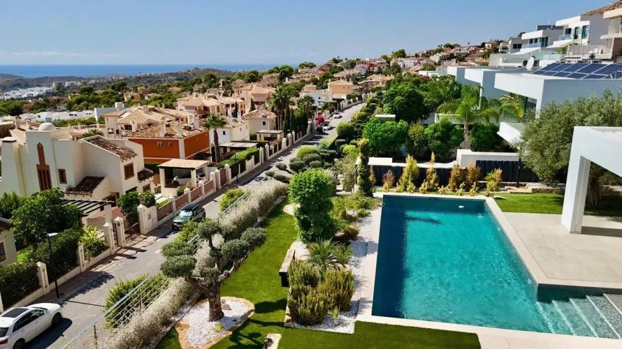 890m² villa for sale, Benidorm, Spain No. 587 № 4