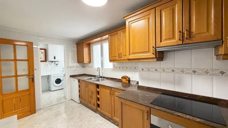 3 bedrooms apartment for sale, Torrevieja, Spain No. 672 № 17