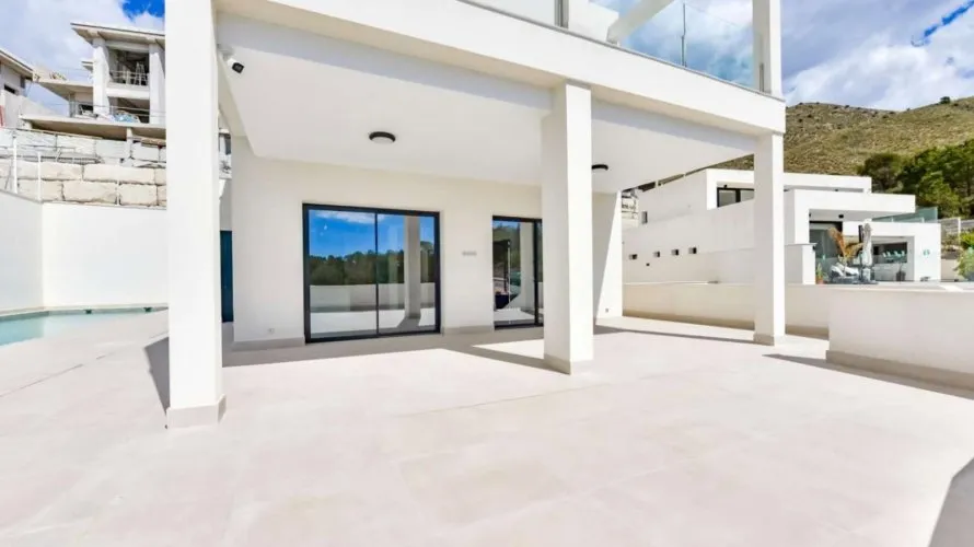 7 bedrooms villa for sale, Finestrat, Spain No. 565 № 12