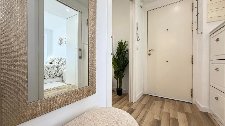 3 bedrooms apartment for sale, Torrevieja, Spain No. 711 № 1
