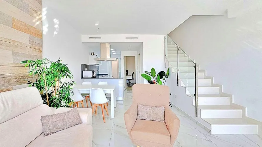 3 bedrooms bungalow for sale, Torrevieja, Spain No. 591 № 21