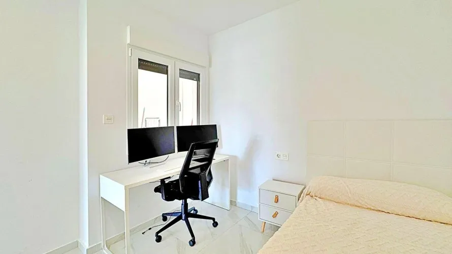 3 bedrooms bungalow for sale, Torrevieja, Spain No. 591 № 23