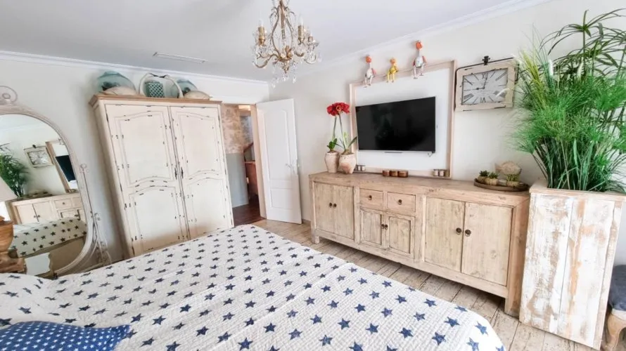 6 bedrooms villa for sale, Moraira, Spain No. 368 № 9