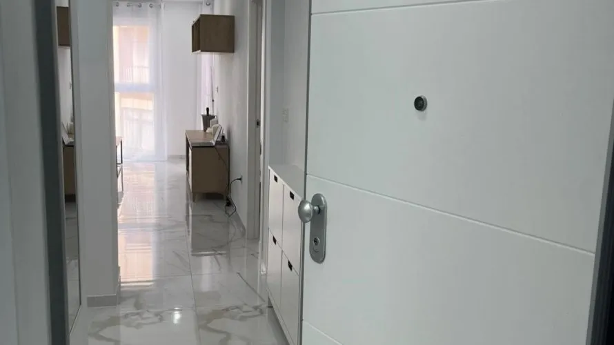 1 bedroom apartment for sale, Torrevieja, Spain No. 642 № 1