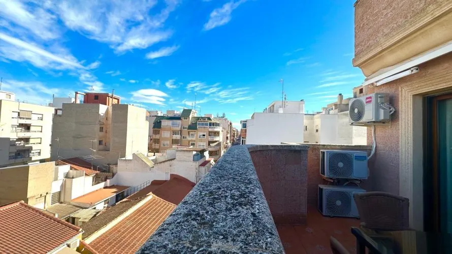 2 bedrooms penthouse for sale, Torrevieja, Spain No. 660 № 9