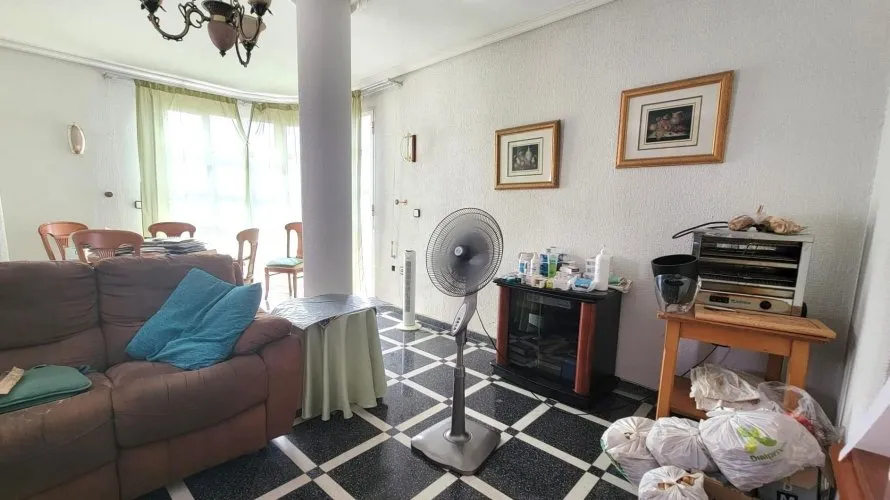 1 bedroom apartment for sale, Torrevieja, Spain No. 708 № 2
