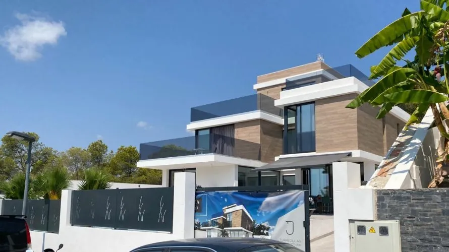 6 bedrooms villa for sale, Finestrat, Spain No. 593 № 5