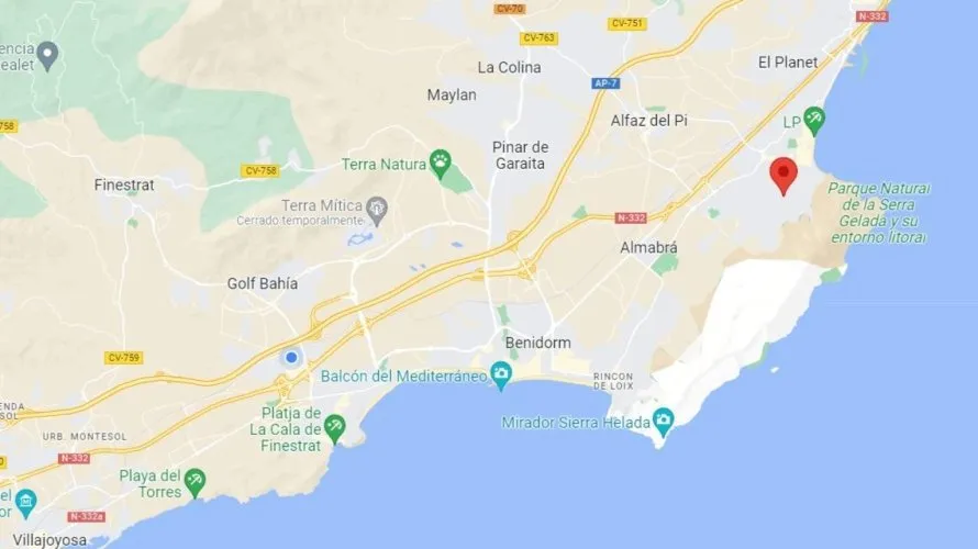 4 bedrooms villa for sale, Albir, Spain No. 319 № 8