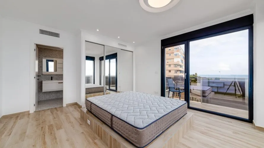 210m² villa for sale, Torrevieja, Spain No. 509 № 7