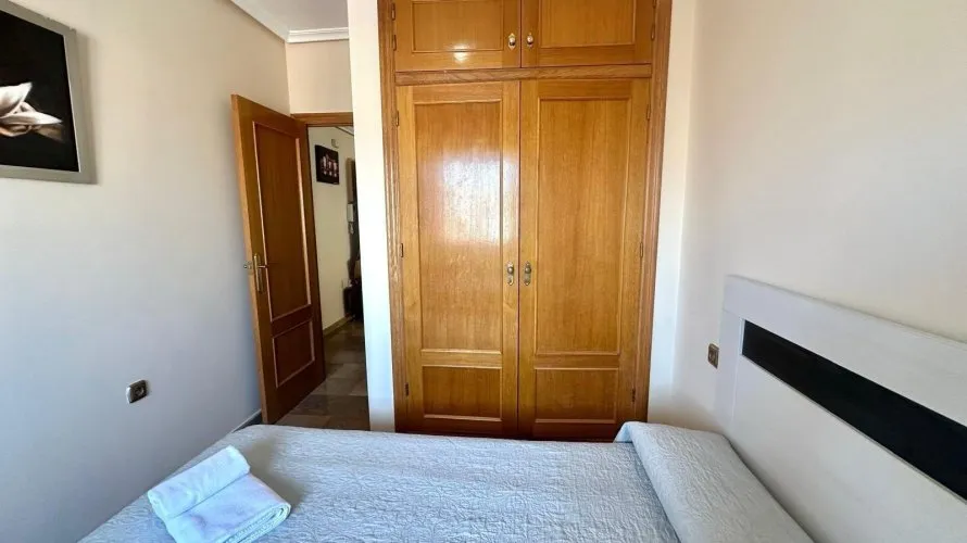 4 bedrooms apartment for sale, Torrevieja, Spain No. 541 № 14