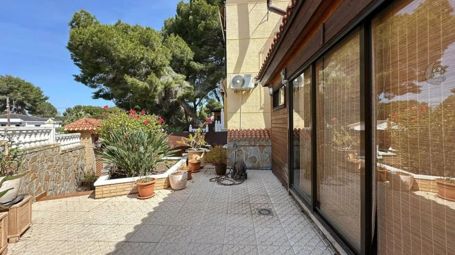 4 bedrooms apartment for sale, Torrevieja, Spain No. 755 № 10