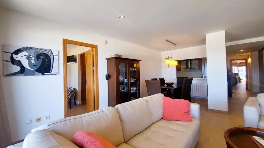 4 bedrooms apartment for sale, Torrevieja, Spain No. 399 № 8