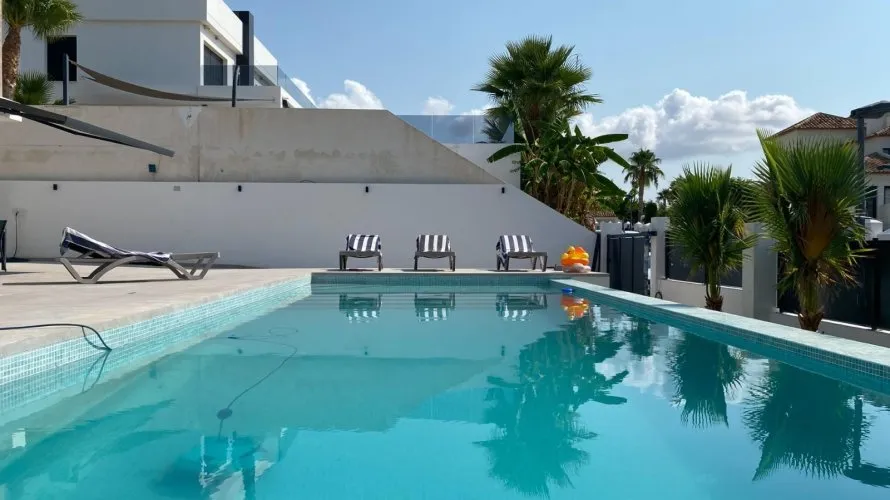6 bedrooms villa for sale, Finestrat, Spain No. 593 № 11