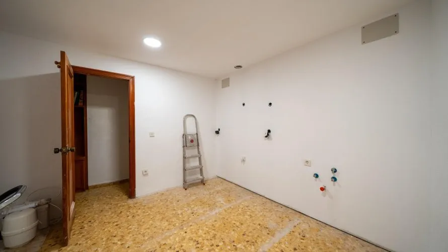 1 bedroom apartment for sale, Alicante, Spain No. 618 № 25