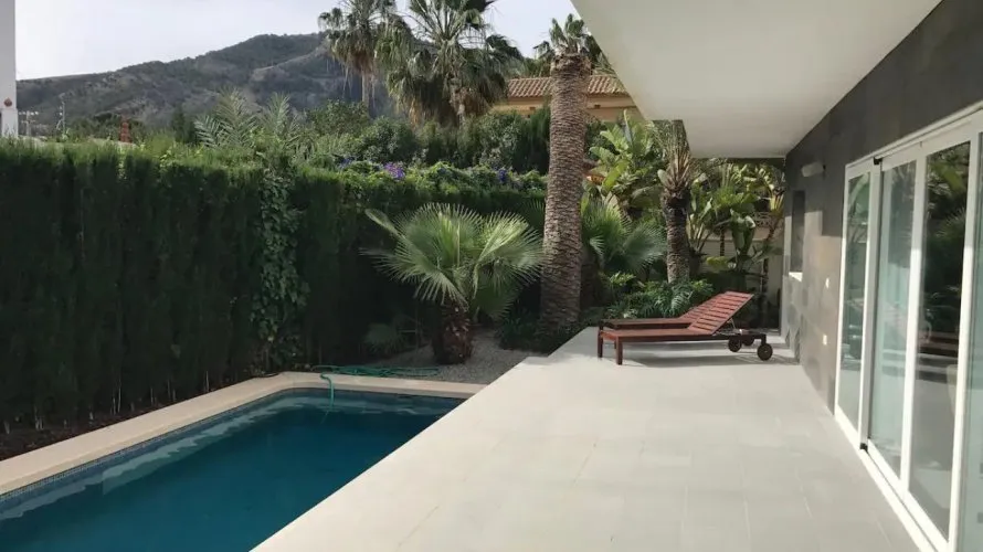 4 bedrooms villa for sale, Albir, Spain No. 385 № 16