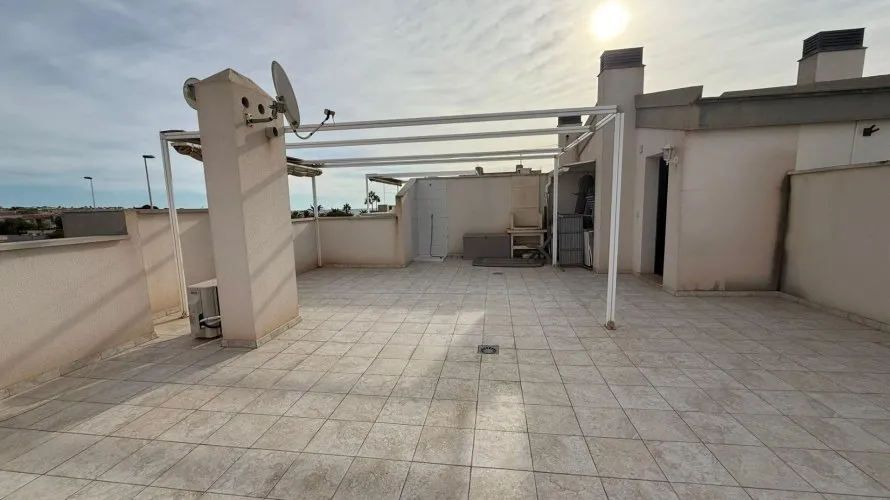 63m² bungalow for sale, Torrevieja, Spain No. 134 № 23