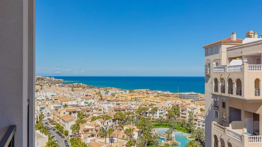 2 bedrooms apartment for sale, Torrevieja, Spain No. 736