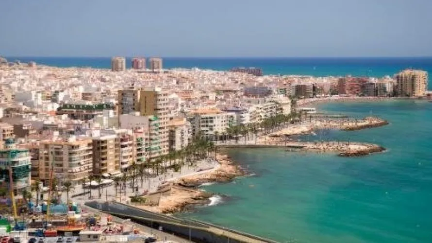 3 bedrooms villa for sale, Torrevieja, Spain No. 296 № 11