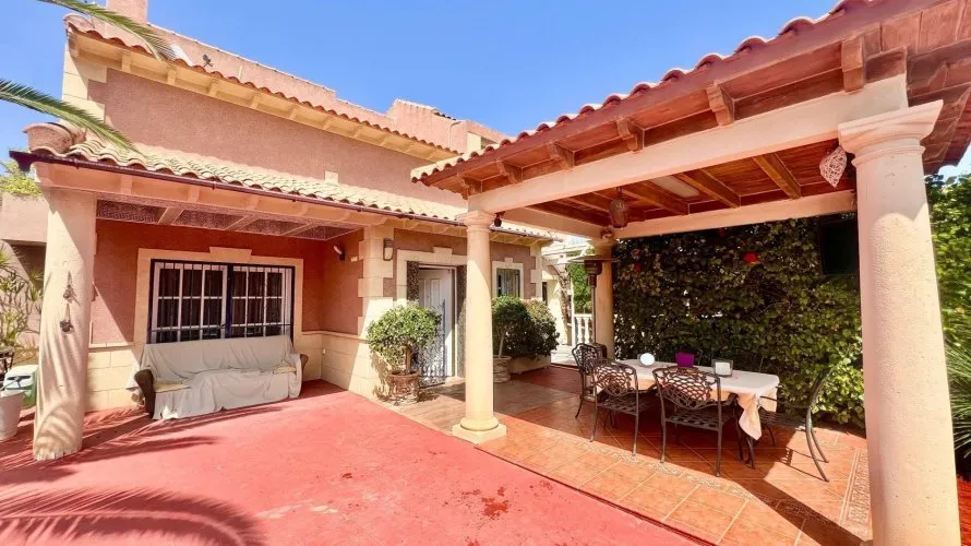 3 bedrooms villa for sale, Torrevieja, Spain No. 98 № 22