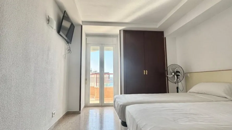 2 bedrooms apartment for sale, Benidorm, Spain No. 595 № 24