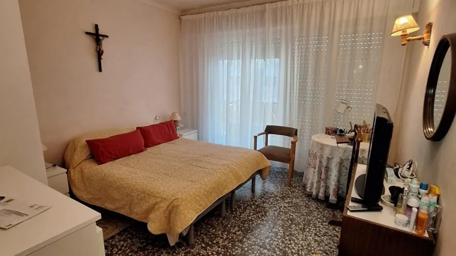 5 bedrooms commercial property for sale, Torrevieja, Spain No. 97 № 8