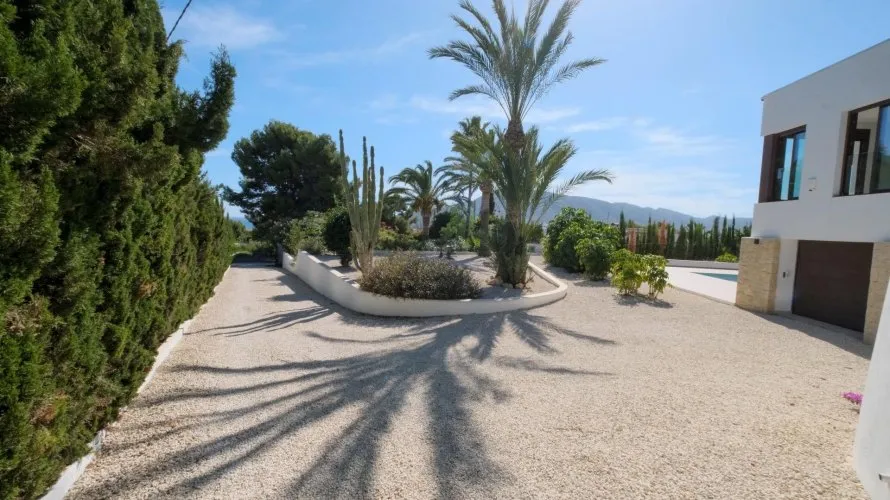 4 bedrooms villa for sale, Altea, Spain No. 365 № 19