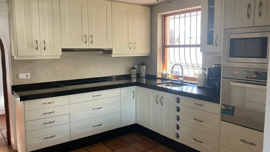 4 bedrooms villa for sale, Albir, Spain No. 417 № 15