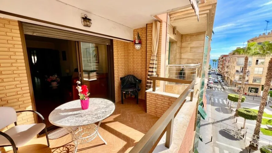 3 bedrooms apartment for sale, Torrevieja, Spain No. 126 № 22