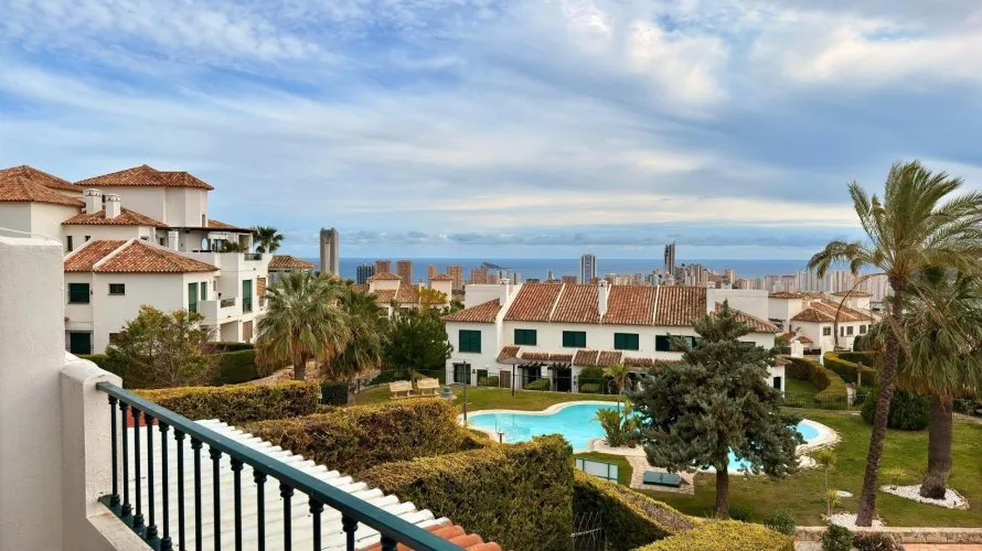 2 bedrooms house for sale, Finestrat, Spain No. 484