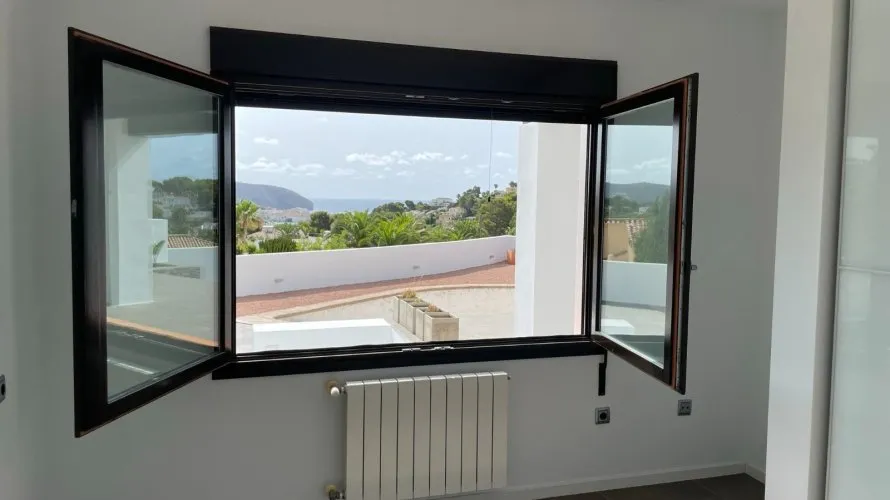 4 bedrooms villa for sale, Moraira, Spain No. 534 № 24
