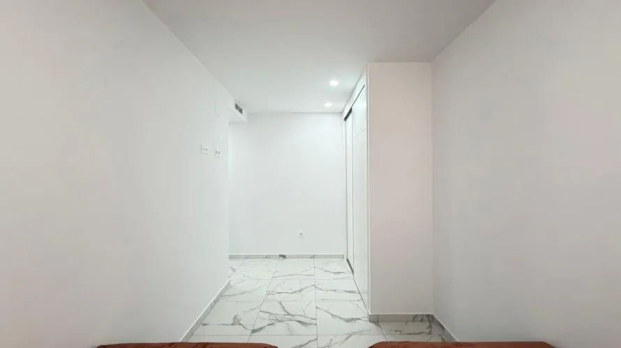 2 bedrooms apartment for sale, Torrevieja, Spain No. 675 № 17