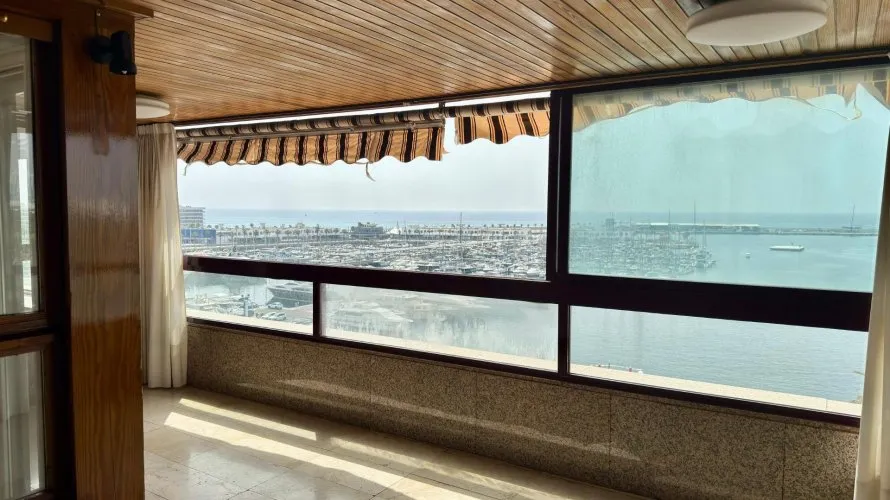 6 bedrooms penthouse for sale, Alicante, Spain No. 530 № 3