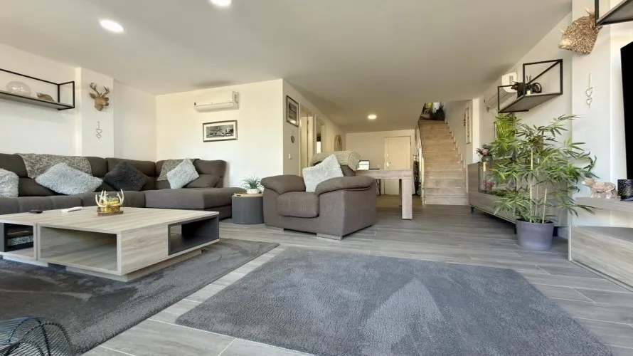 3 bedrooms penthouse for sale, Finestrat, Spain No. 715 № 25