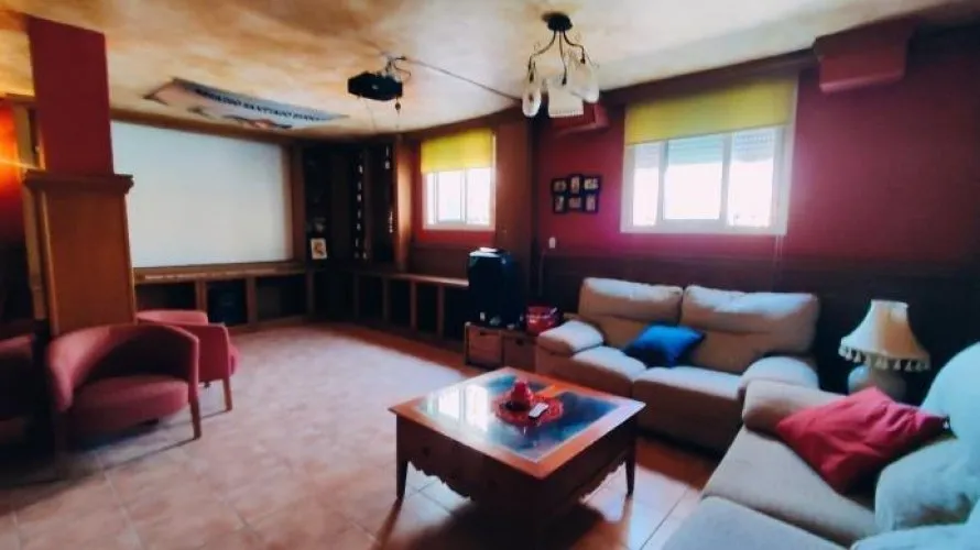 283m² apartment for sale, Torrevieja, Spain No. 440 № 10