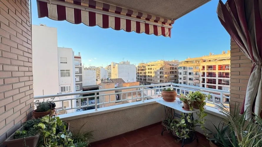 4 bedrooms apartment for sale, Torrevieja, Spain No. 184 № 22