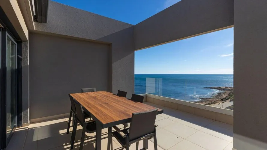 3 bedrooms penthouse for sale, Torrevieja, Spain No. 690 № 17