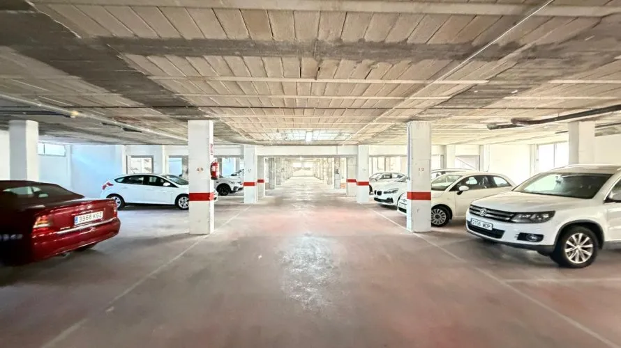 2800m² commercial property for sale, Torrevieja, Spain No. 1260 № 10