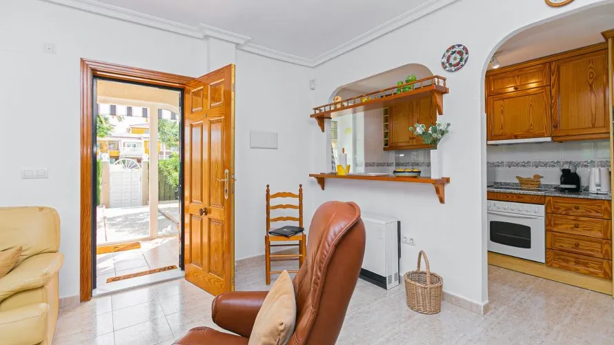 89m² apartment for sale, Torrevieja, Spain No. 1256 № 9