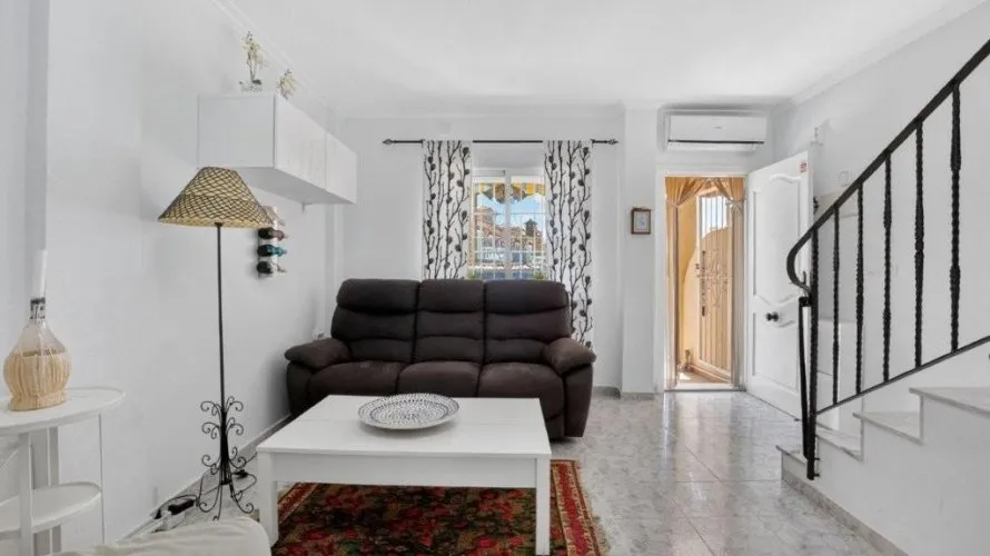 2 bedrooms house for sale, Torrevieja, Spain No. 1168 № 5