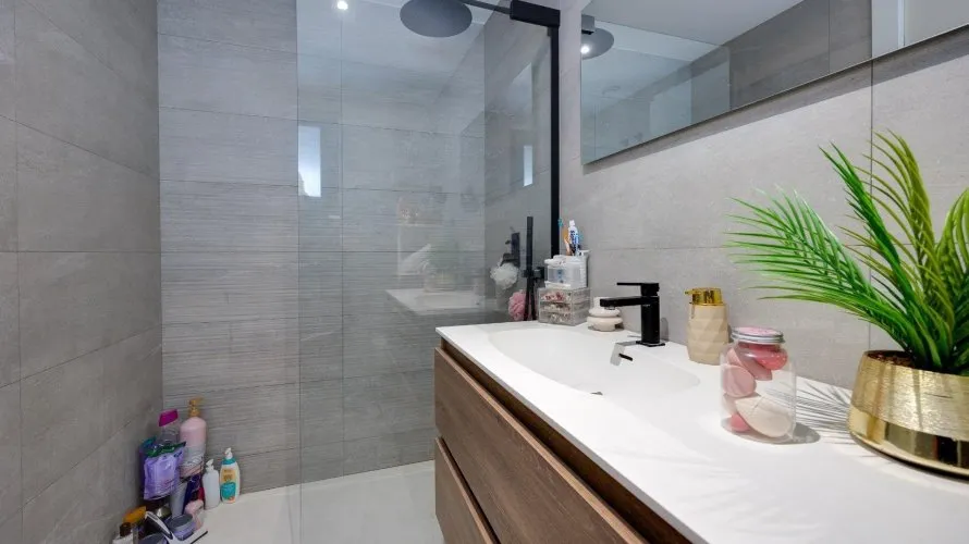 3 bedrooms apartment for sale, Torrevieja, Spain No. 1275 № 12