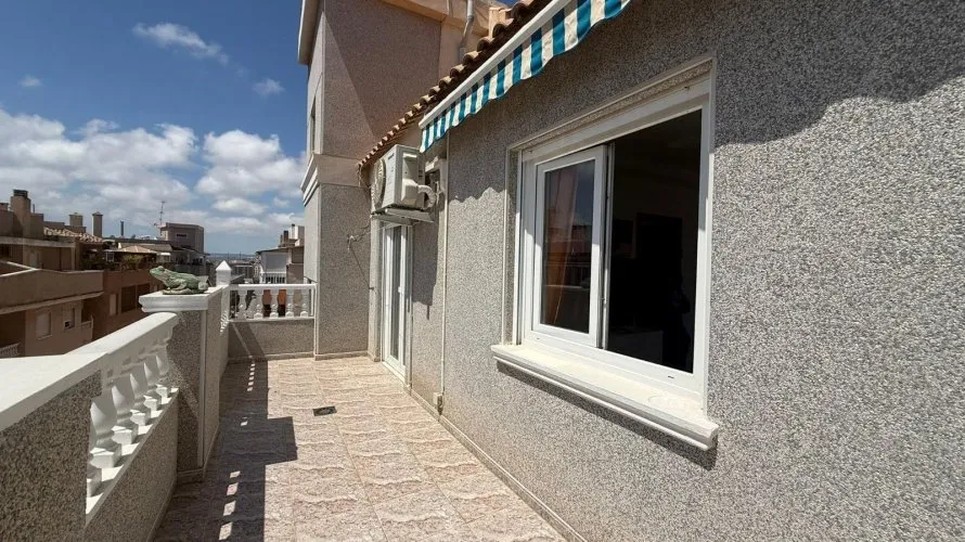 2 bedrooms penthouse for sale, Torrevieja, Spain No. 1164 № 2