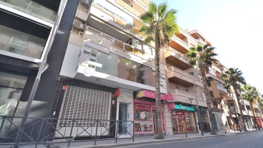 200m² commercial property for sale, Torrevieja, Spain No. 1252 № 28