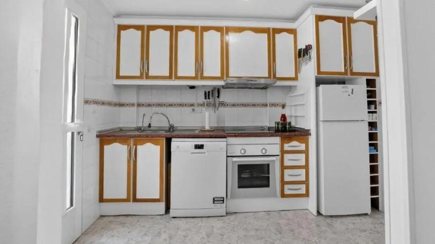 2 bedrooms house for sale, Torrevieja, Spain No. 1168 № 11