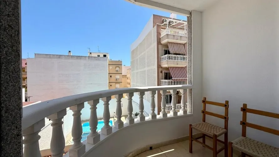 2 bedrooms apartment for sale, Torrevieja, Spain No. 1296 № 3