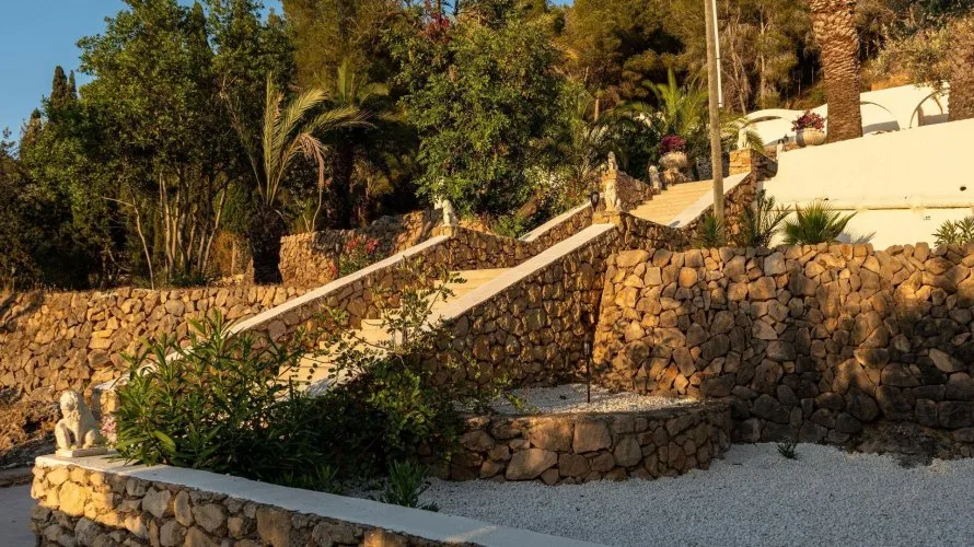 11 bedrooms villa for sale, Altea, Spain No. 1178 № 27