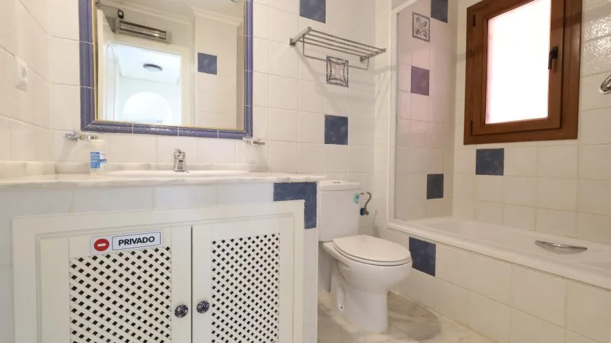 2 bedrooms apartment for sale, Torrevieja, Spain No. 1254