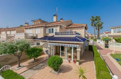 89m² apartment for sale, Torrevieja, Spain No. 1256